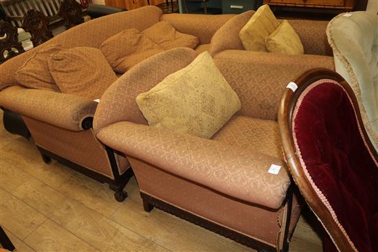 A 1920s three piece bergere suite sofa W.195cm